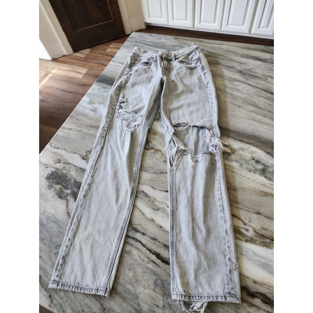 American Eagle 90s Straight High Rise Distressed Gray Jeans Size 00 Regular